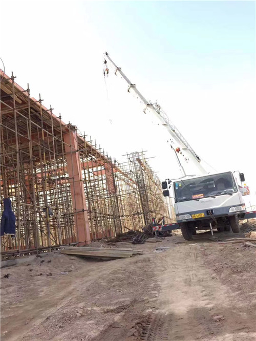 新吴区吊车作业的安全注意事项有哪些？